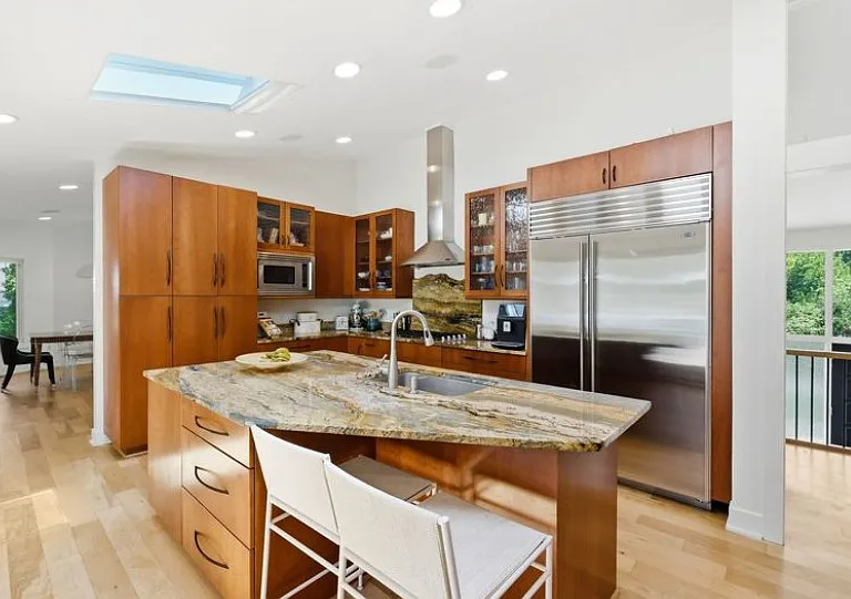 11610 Karen Dr — Photo 10