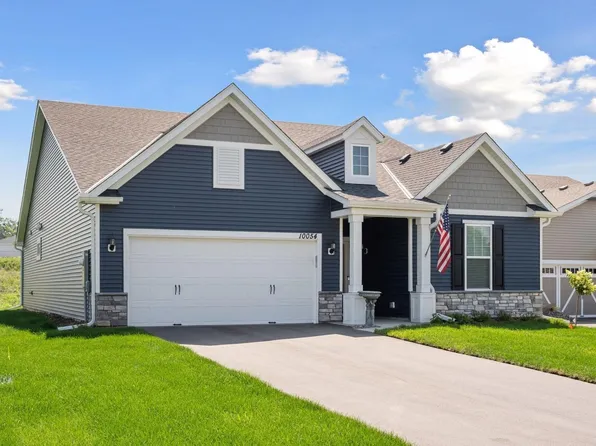 10054 Mulberry Ln, Rogers, MN 55374