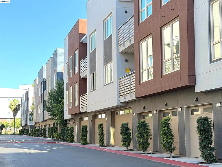 1625 Delano St #31A — Photo 28