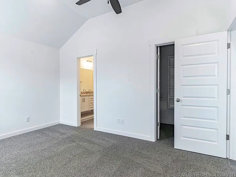 15116 E 38th Pl S — Photo 9