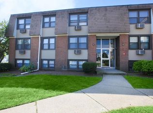 333 Prospect St APT 11, Pawtucket, RI 02860