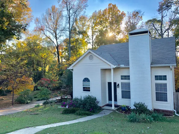 14 Summerwood Dr, Benton, AR 72019