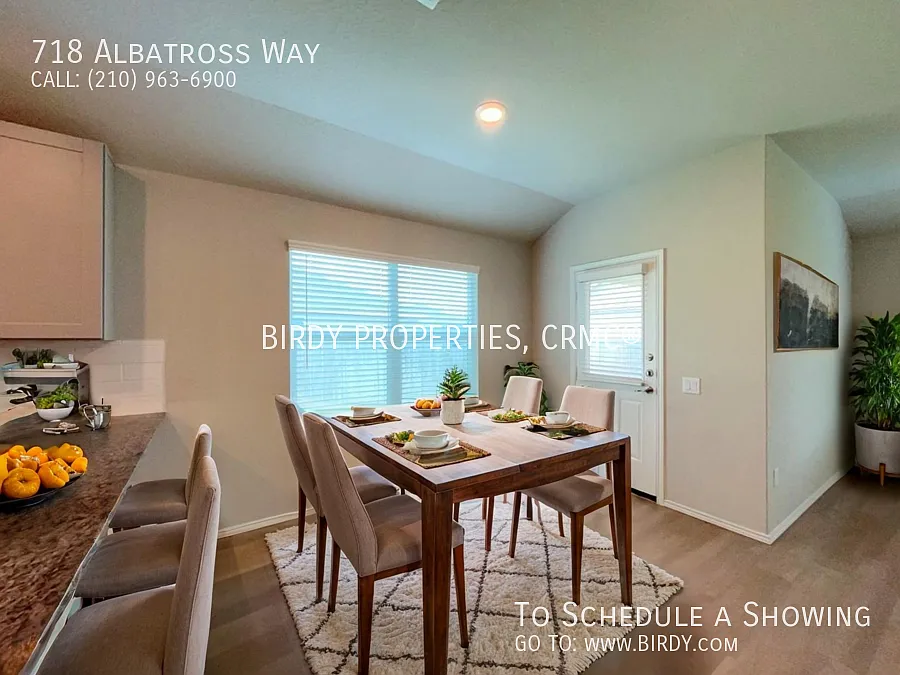 Building Photo - 718 Albatross Way