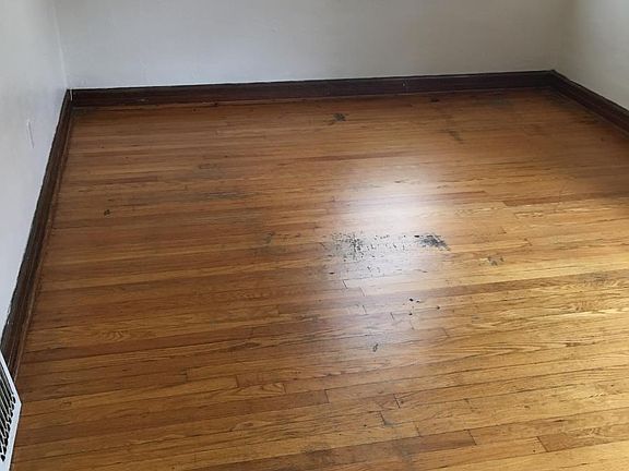 5th image of 6724 Myron Ave