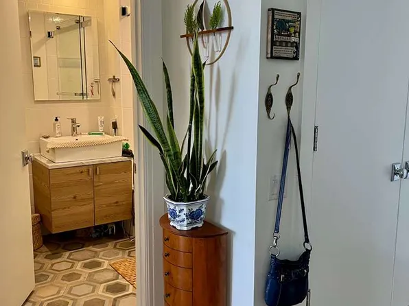 734 5th Avenue image 6 of 10