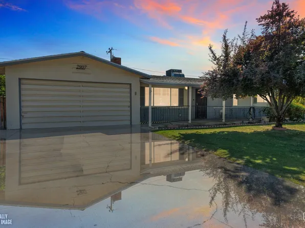 2907 Driller Ave, Bakersfield, CA 93306