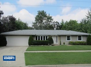 190 S Cedar St, Palatine, IL