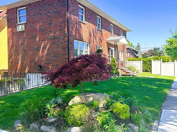 12-44 162nd St, Whitestone, NY 11357