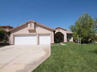 33115 Trabuco Dr, Lake Elsinore, CA 92530