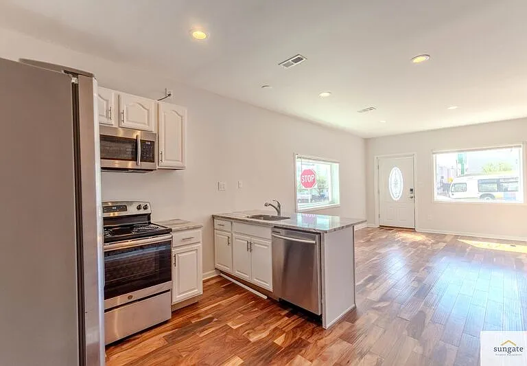 2608 E Fayette St #1 — Photo 2
