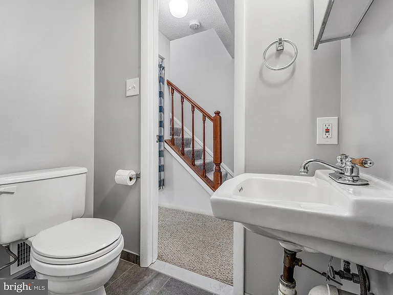 19130 Partridge Wood Dr — Photo 15