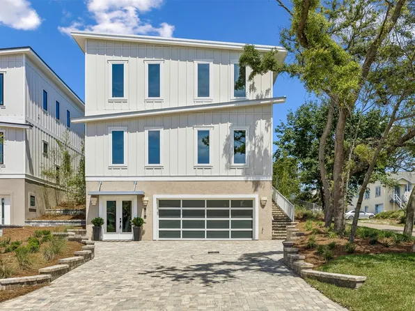 2696 1st Ave, Fernandina Beach, FL 32034