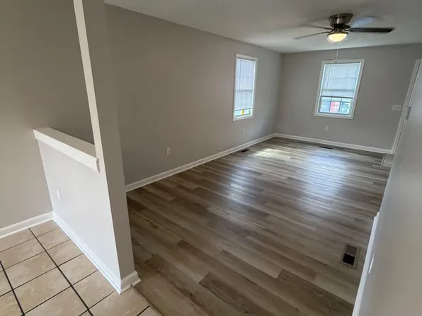 825 Worthington St, Springfield, MA 01105