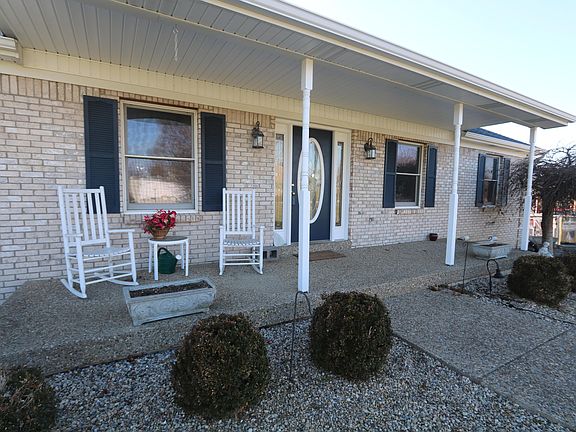 3rd image of 174 Stephanie Ave