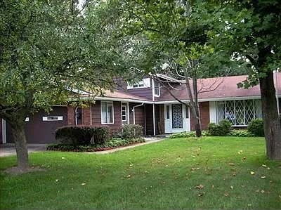 15054 Forestwood Dr photo 1