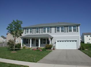 353 Charles Dr, Antioch, IL 60002