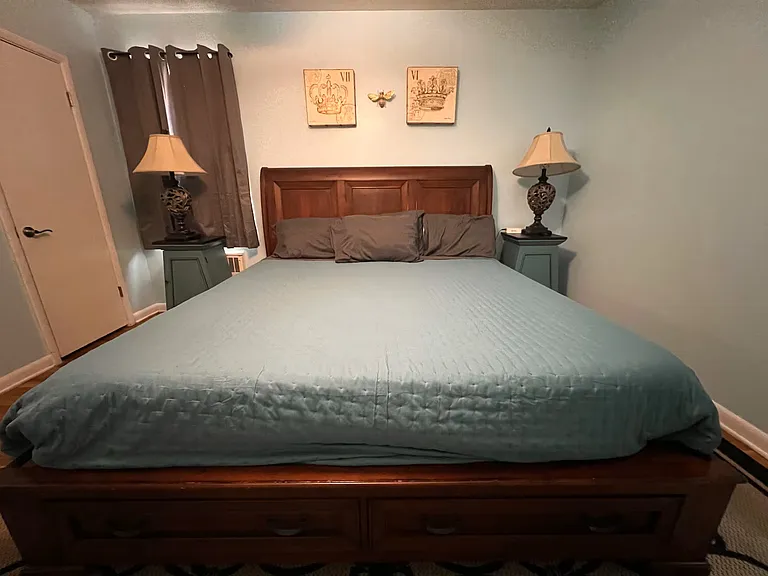 432 Elias Ave — Photo 8