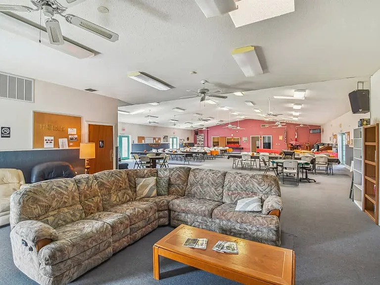 Building's Lounge