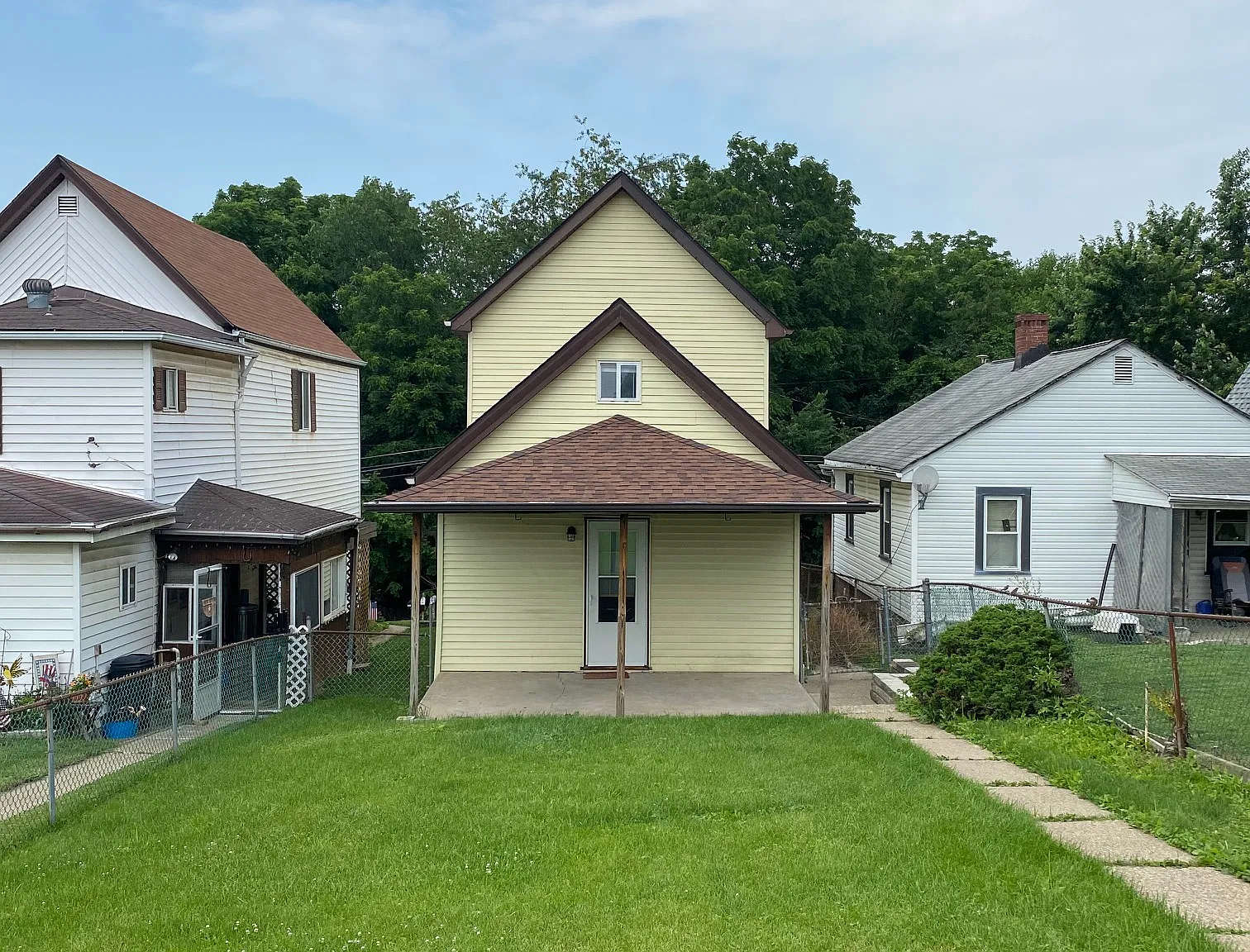 143 Caldwell Avenue - 1 — Photo 2
