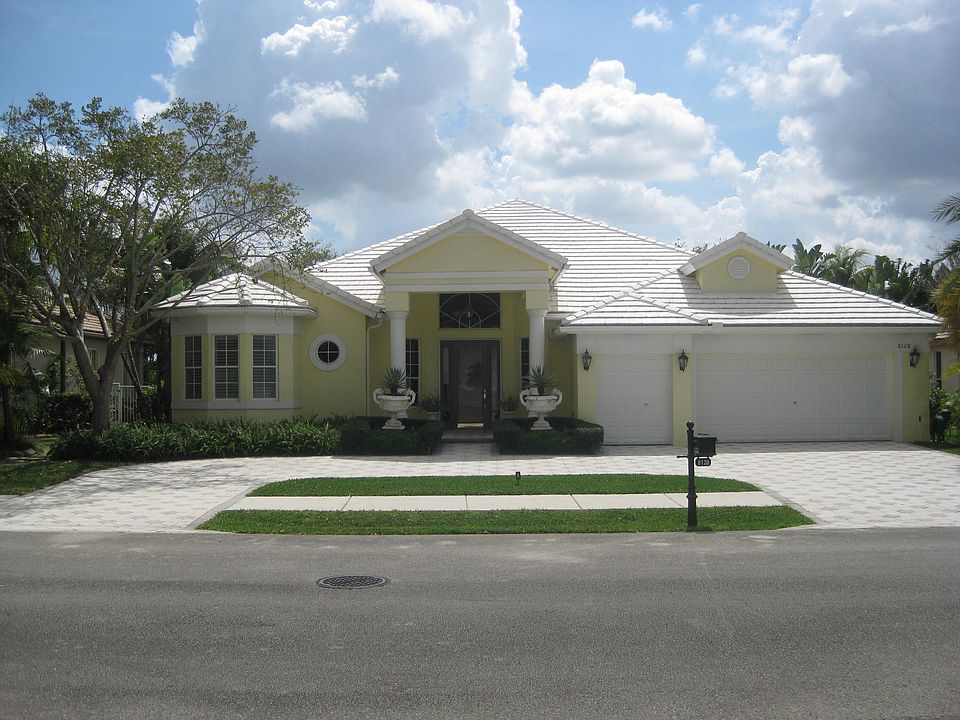1st image of 8128 S Savannah Cir