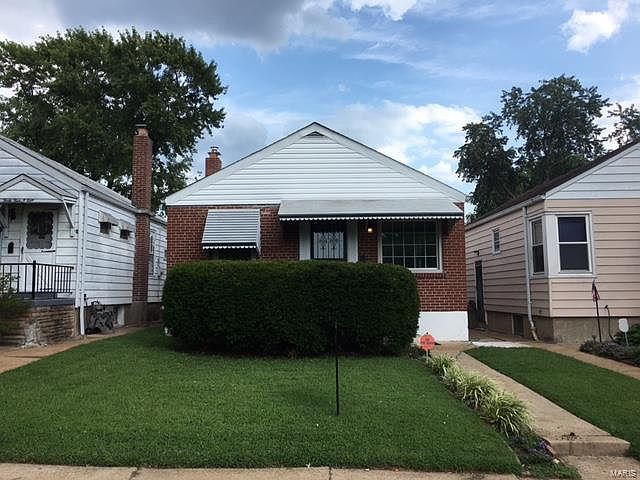 1st image of 4410 S 39th St