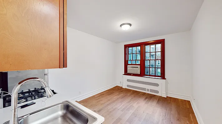 Rented by Keller Williams NYC | media 13