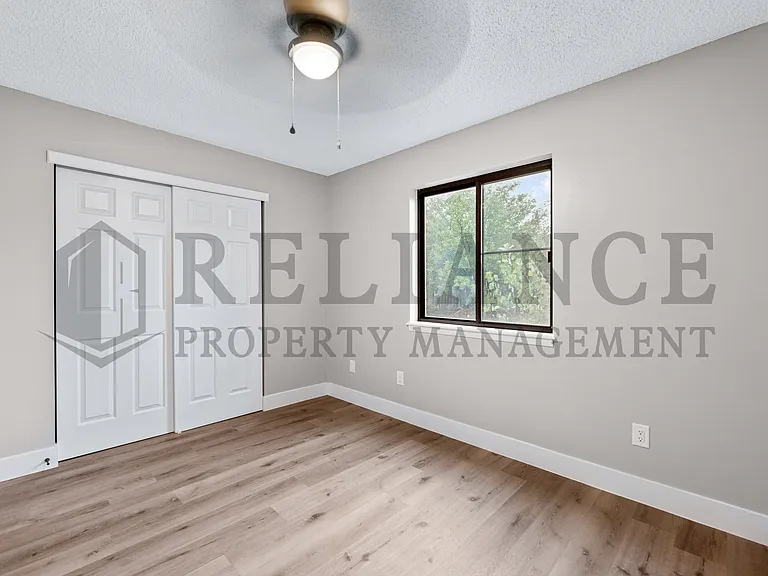 6908 W Oneil St — Photo 24