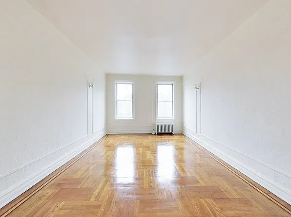 30 Daniel Low Ter #63, Staten Island, NY 10301