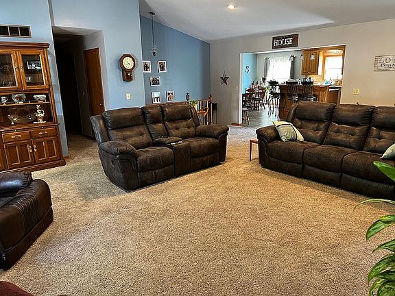 22 X 25 Living Room