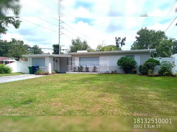 3002 E Elm St