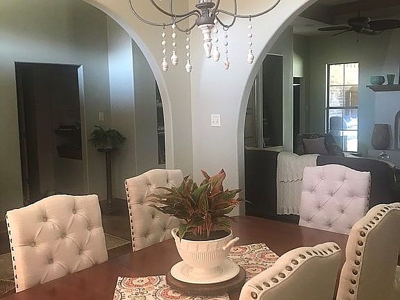 4th image of 871 Cordoba Dr