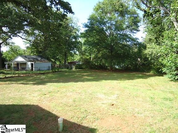3rd image of 18 Savannah St