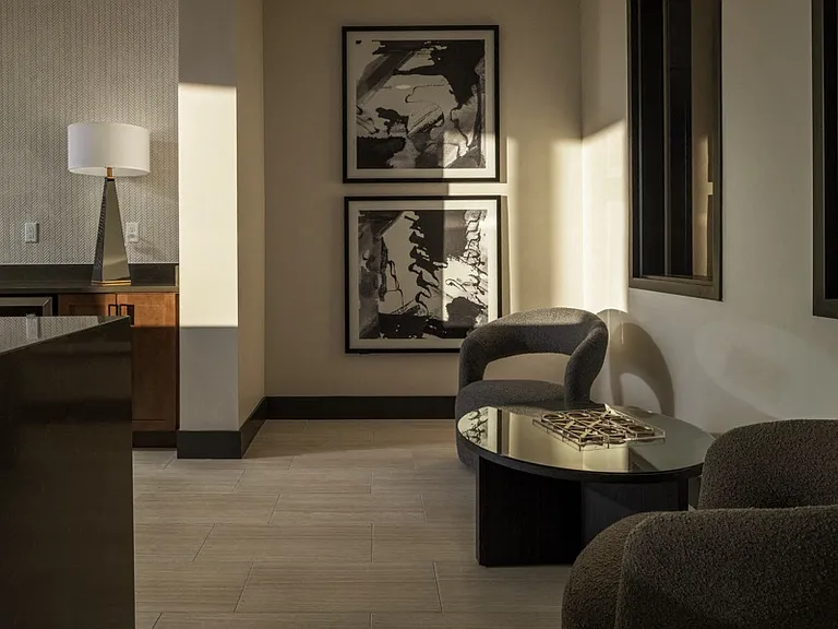 Broadmoor168 — Photo 13