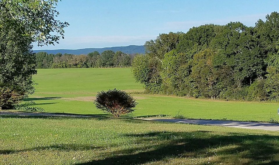 2nd image of 4085 Rutledge Hill Rd