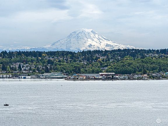 2nd image of 1 33rd Avenue NW