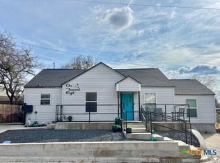 1008 Pleasant St, Gatesville, TX 76528