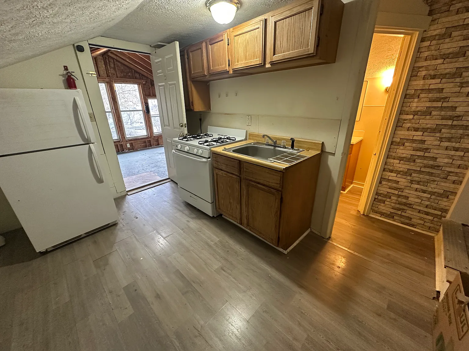 3 bed, 1500 sqft, $1,400 — Photo 1