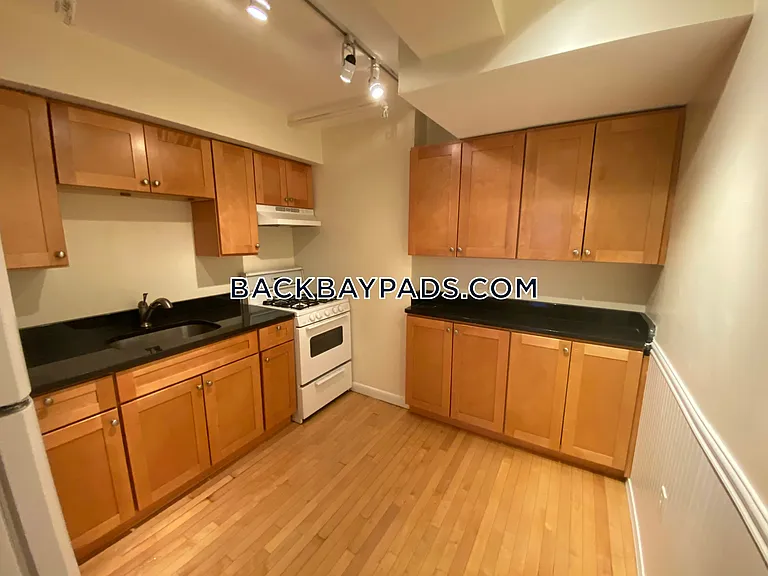 186 Commonwealth Ave #B2 — Photo 6
