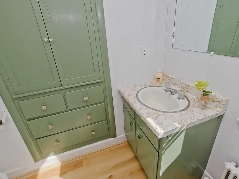 615 Newton St #2 — Photo 14