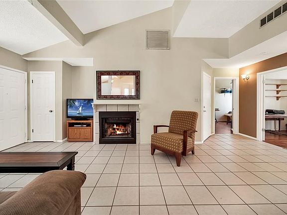 4th image of 7732 Tuscarora Ave
