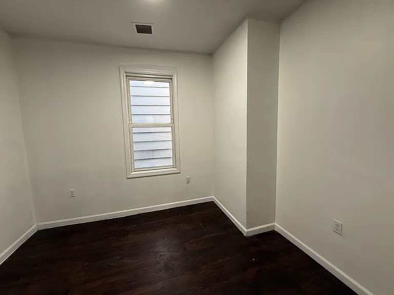 480 Irvine Turner Blvd #2 — Photo 7