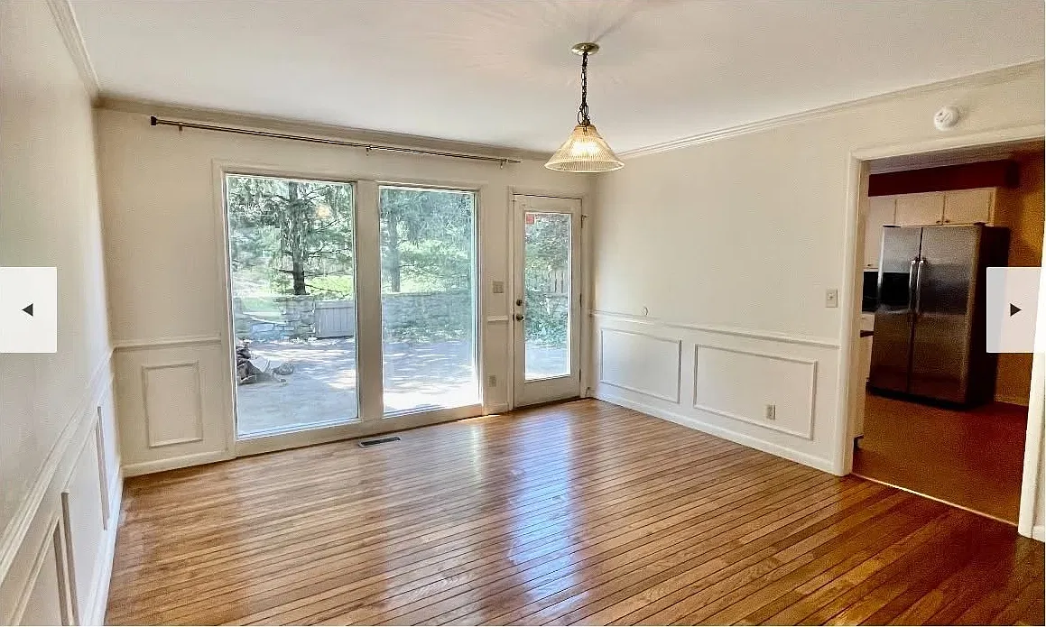2500 sq foot Mid Century Modern Condo — Photo 4