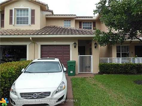 1st image of 3346 Lakeside Dr #52