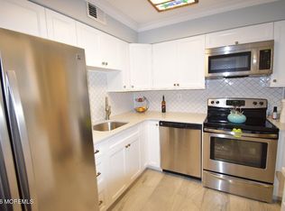 1304 Wellington Pl, Aberdeen, NJ 07747