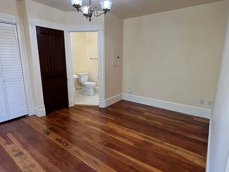 110 Richardson St — Photo 7