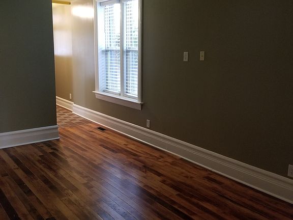 5th image of 1006 W Euclid Ave