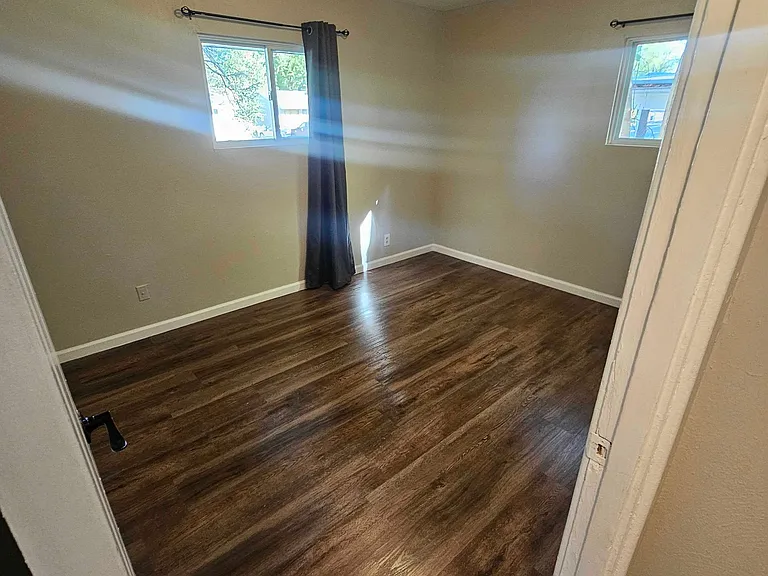 10568 Spring Garden Dr — Photo 10
