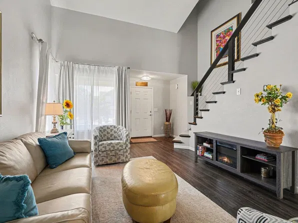 1238 Intrepid Dr, Fort Collins, CO 80526