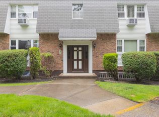 27 Somerset Dr APT 13K, Suffern, NY 10901