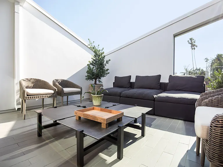 Gardenhouse Beverly Hills — Photo 29